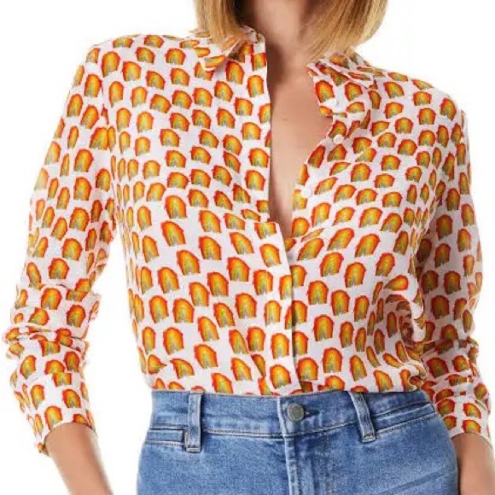 NWT Alice + Olivia Willa Top World Love
